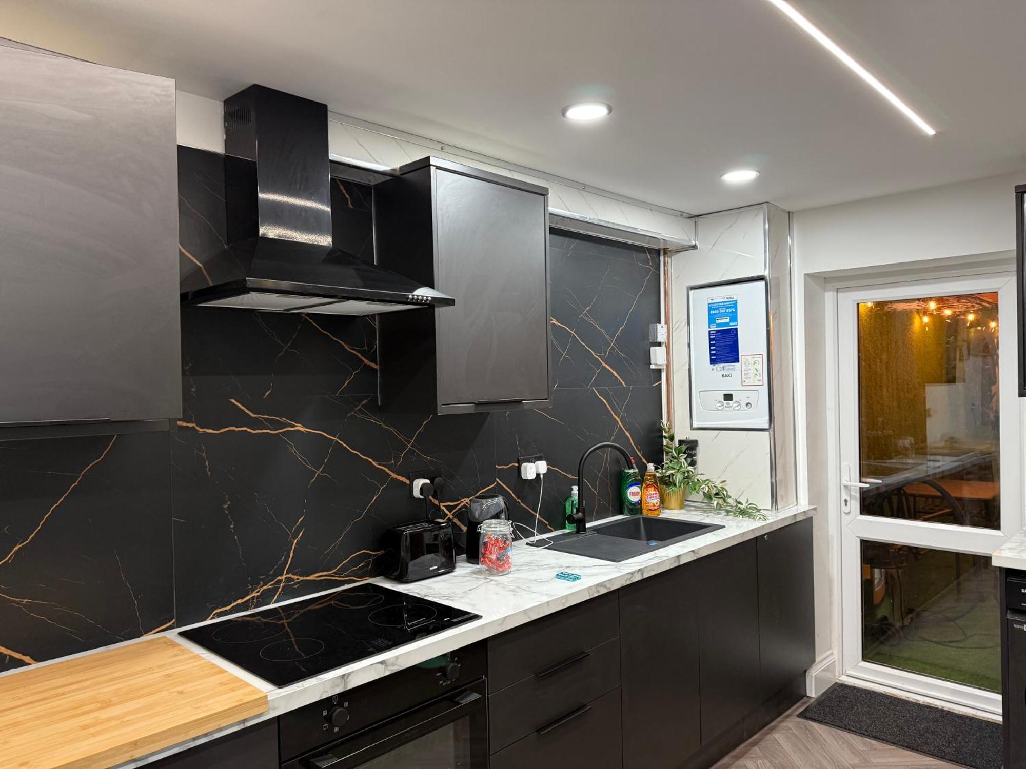 Birmingham City Centre- 9 Bed House With Free Parking Eksteriør billede