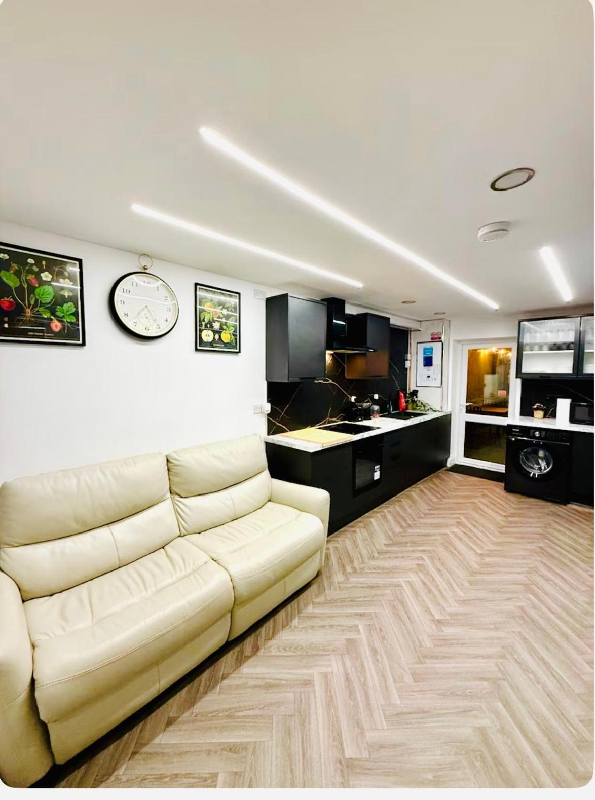 Birmingham City Centre- 9 Bed House With Free Parking Eksteriør billede