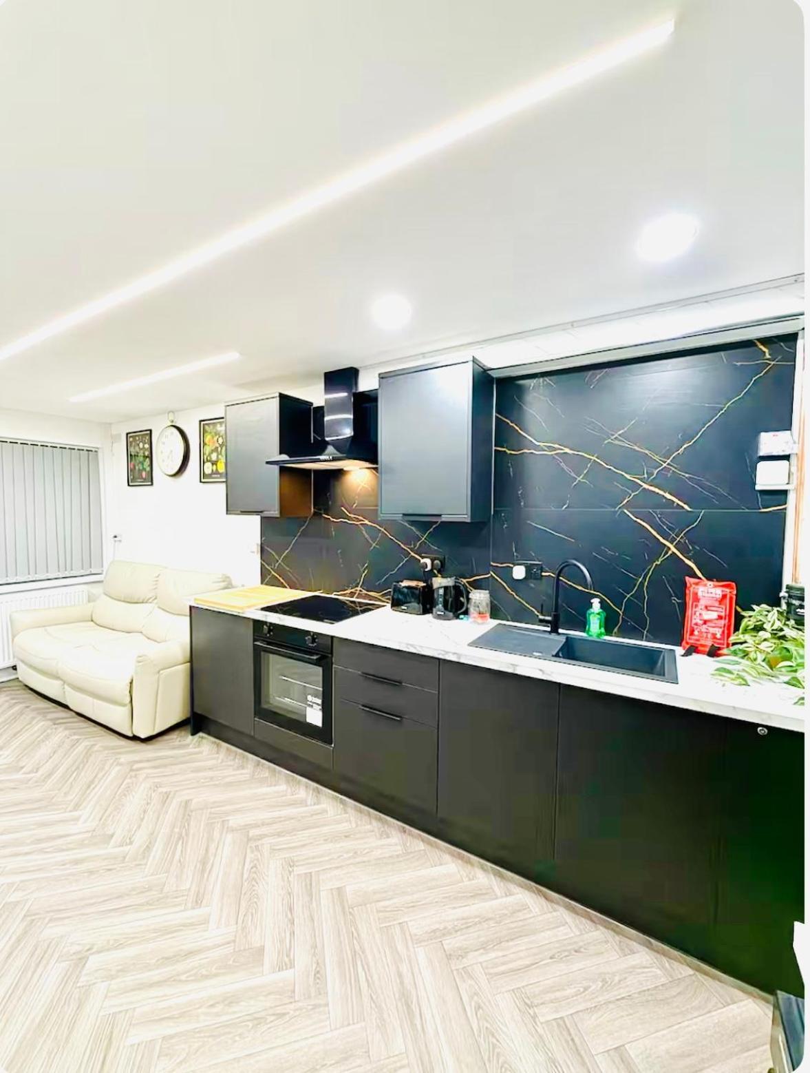 Birmingham City Centre- 9 Bed House With Free Parking Eksteriør billede